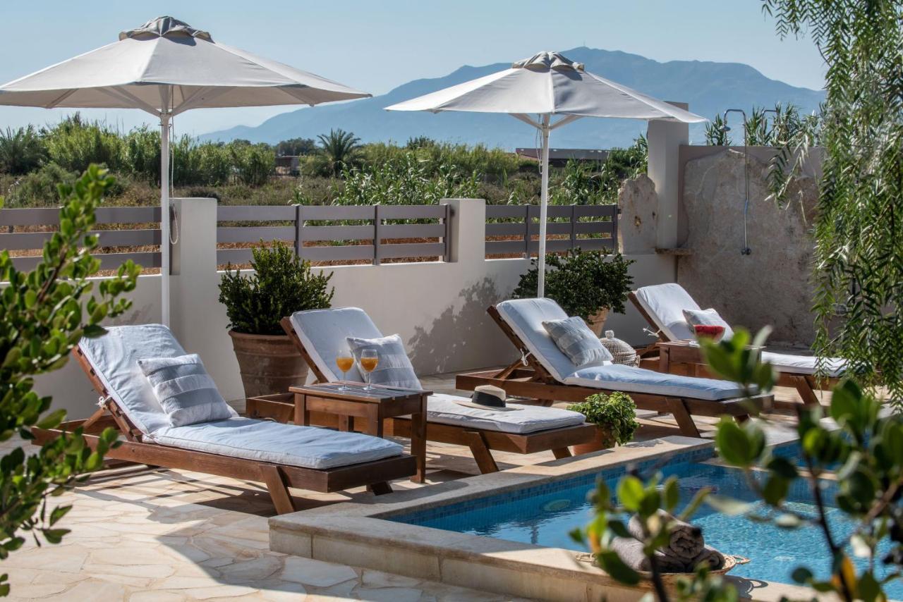 Filothei Beach House With Pool Kalamaki  Exterior foto